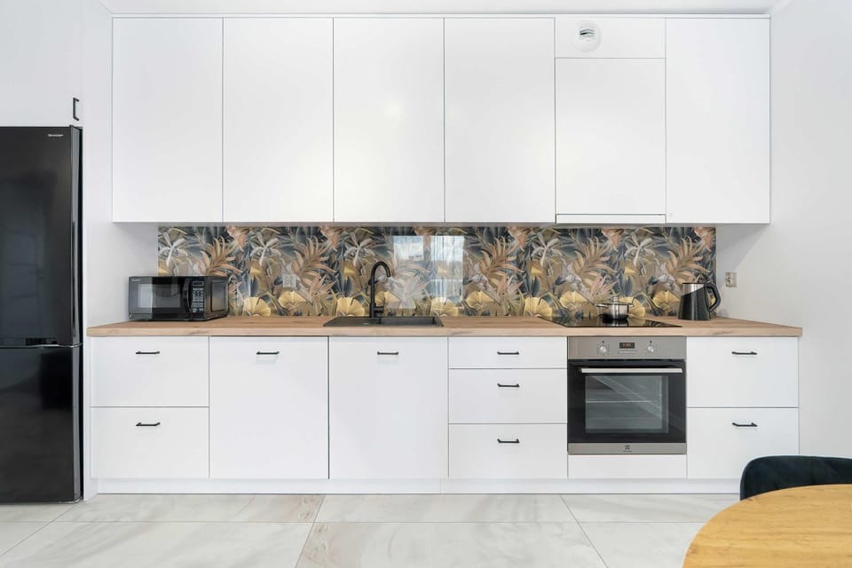 Kitchen or kitchenette, dishwasher, oven, pet friendly, stove