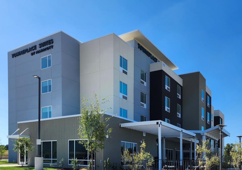Property building, Day