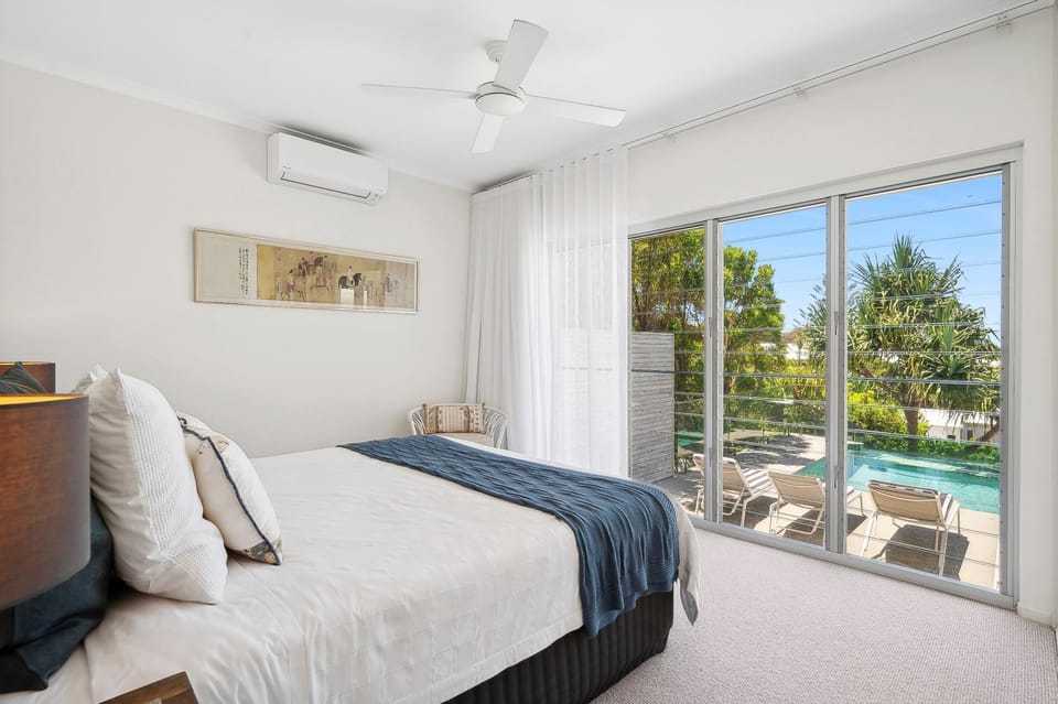 Bedroom, Pool view, air conditioner