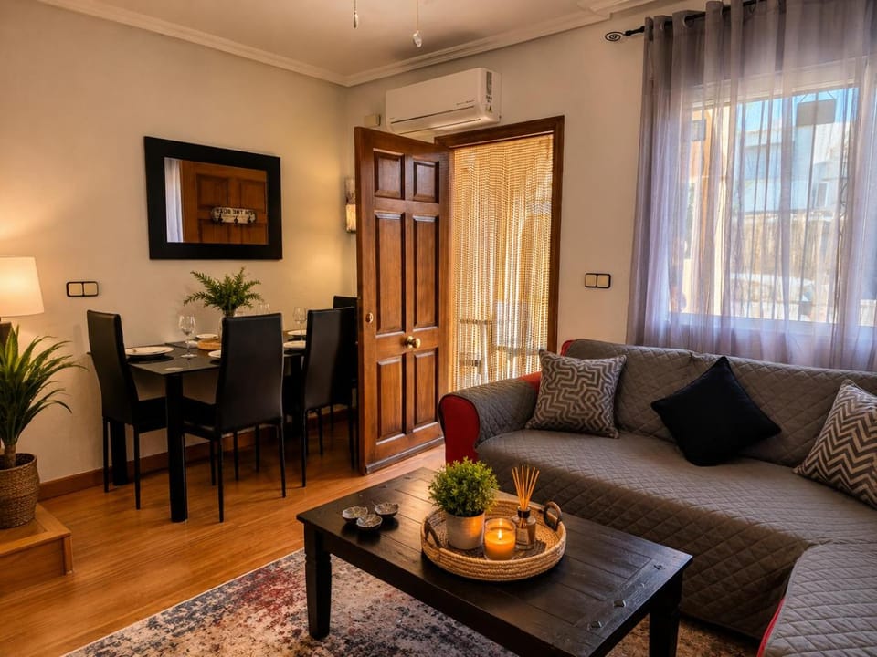 Living room, Seating area, Dining area