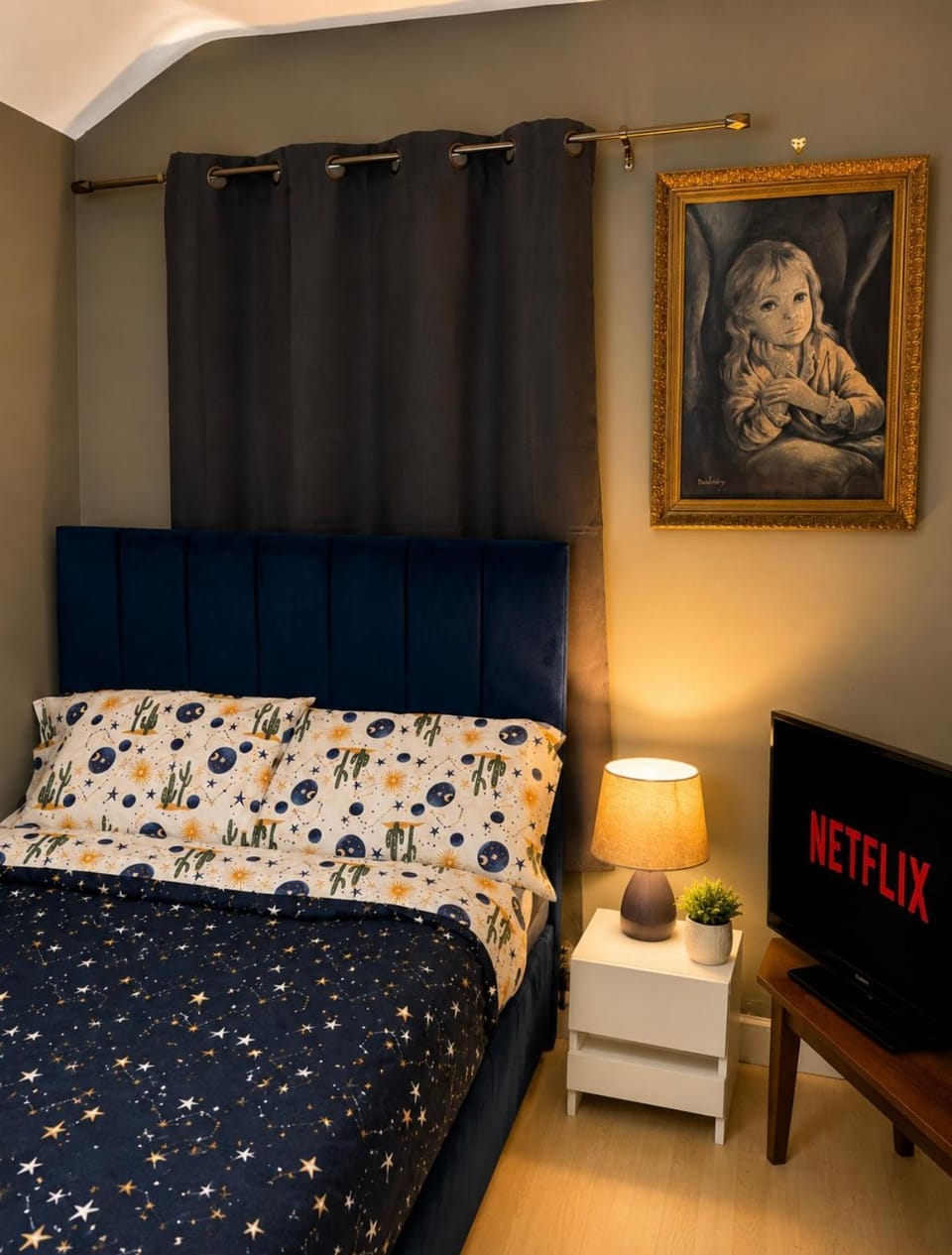 Bed, Bedroom