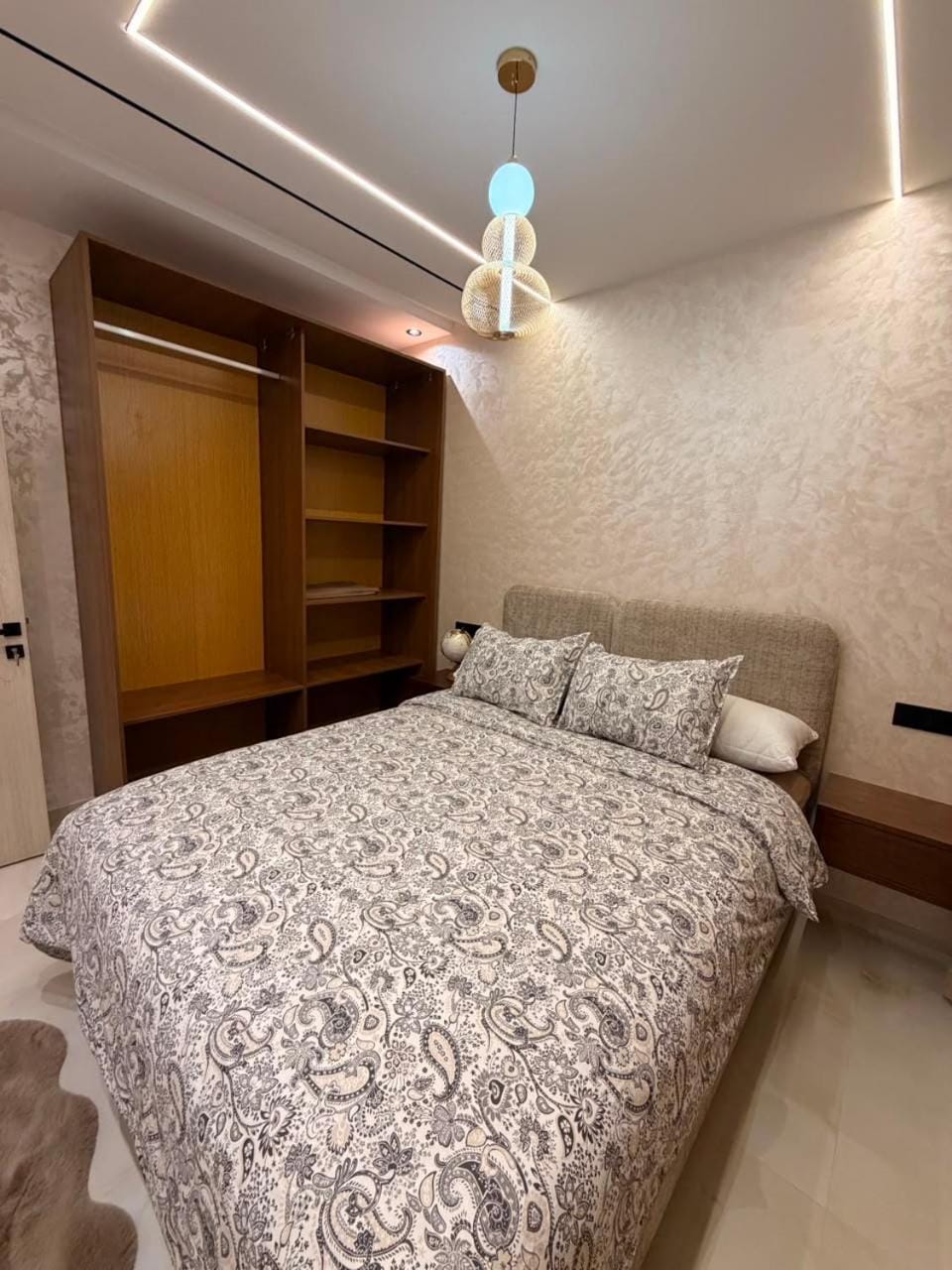 Bed, Photo of the whole room, Bedroom, wardrobe