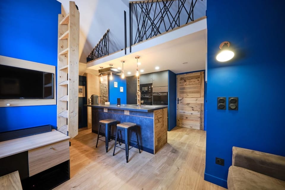 Cozy studio in the hills above Lake Annecy Apartment in Haute-Savoie