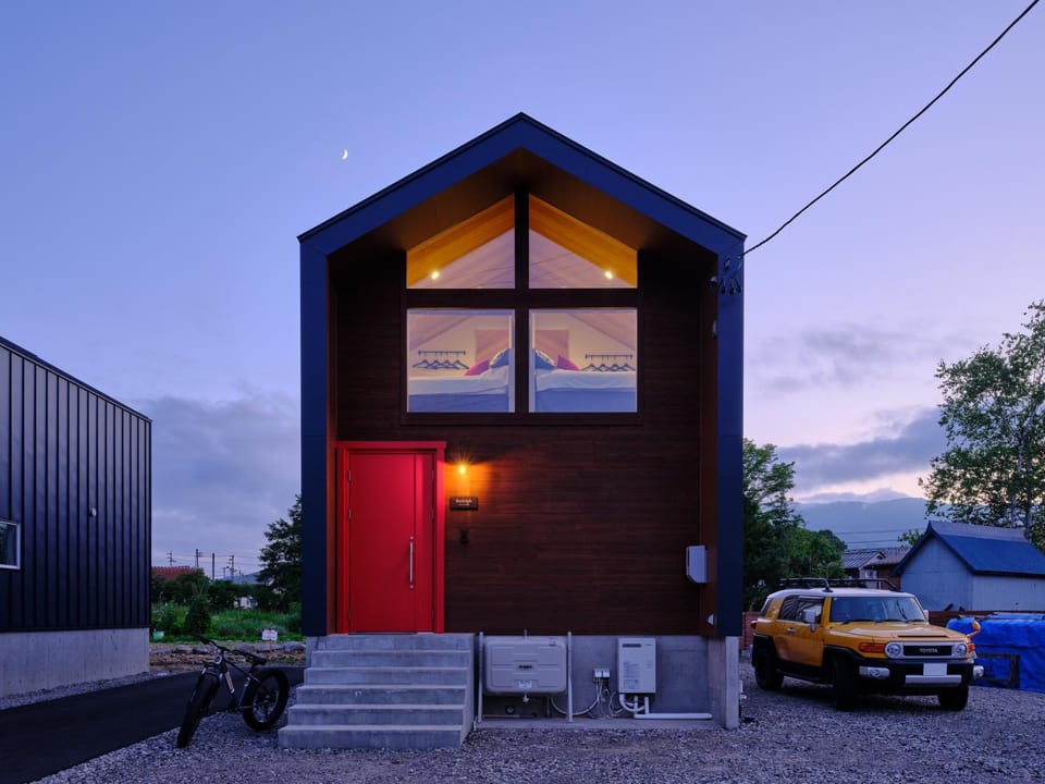 Property building, Facade/entrance