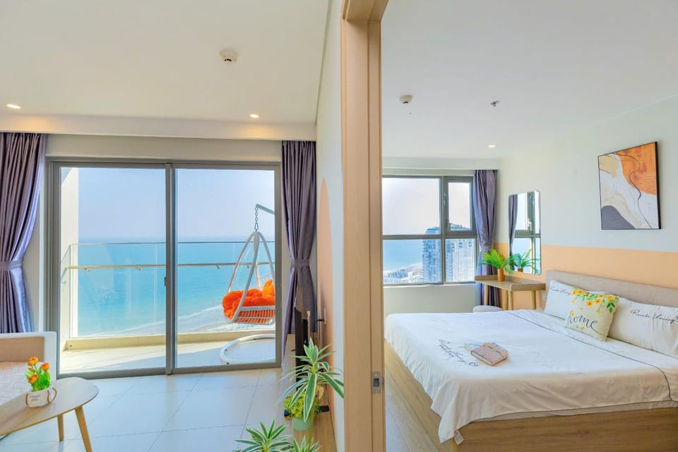 Bed, Balcony/Terrace, Bedroom, Sea view