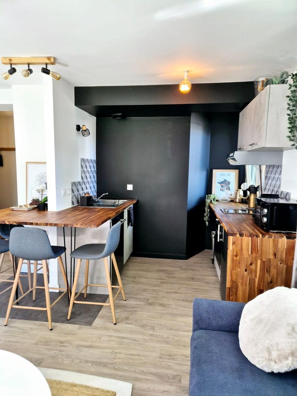 Beautiful cozy 1-bedroom 900m from the Lake Apartment in Annecy