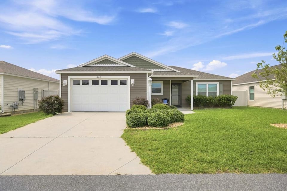 Coastal Cottage - Golf Cart & Near Sawgrass House in Wildwood