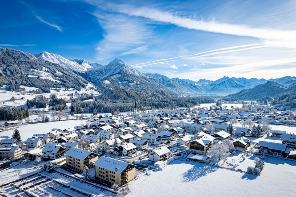 Nearby landmark, Day, Natural landscape, Bird's eye view, Winter, Mountain view