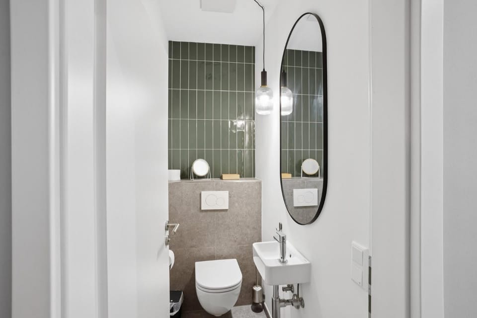 Toilet, Bathroom