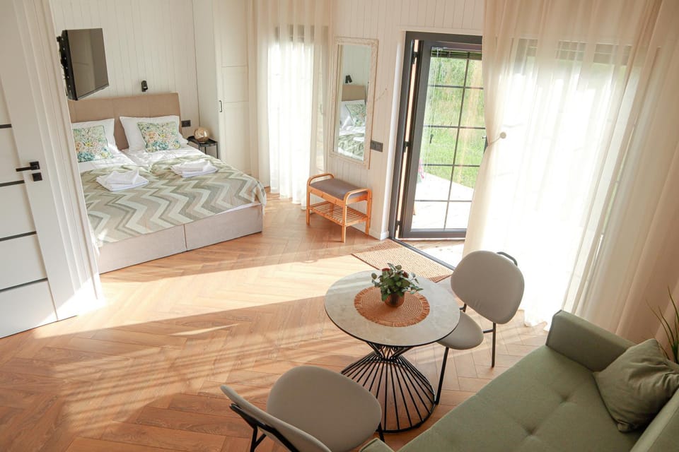 Living room, Photo of the whole room, Bedroom