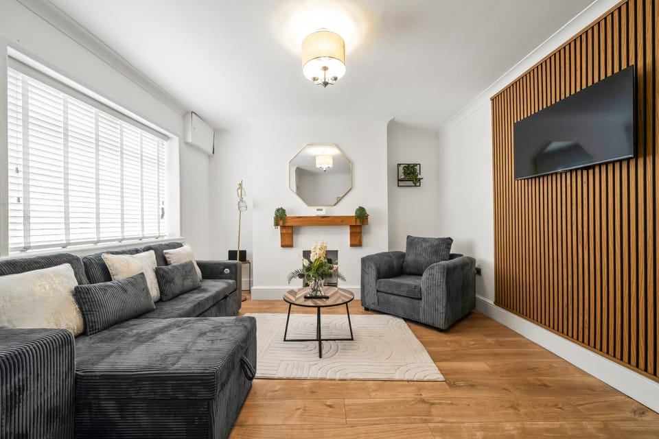 TV and multimedia, Living room, Seating area