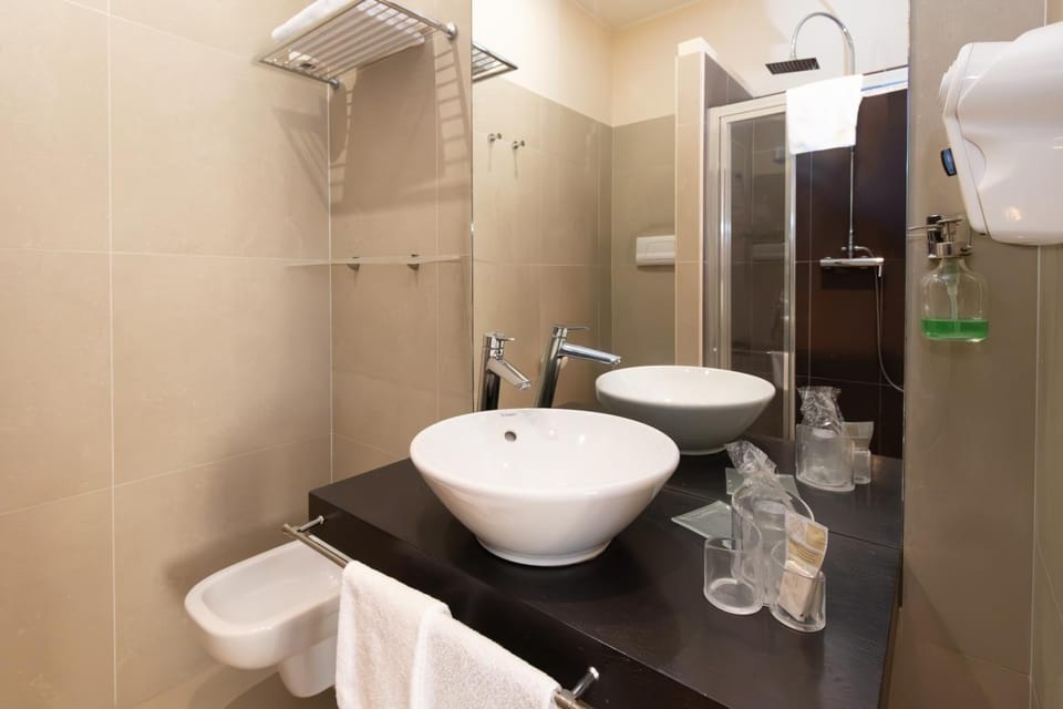Resid Enza Palazzo Sciacca Bed and Breakfast in Patti