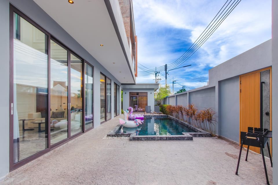 Bang Bang Pool Villa Pattaya Villa in Pattaya City