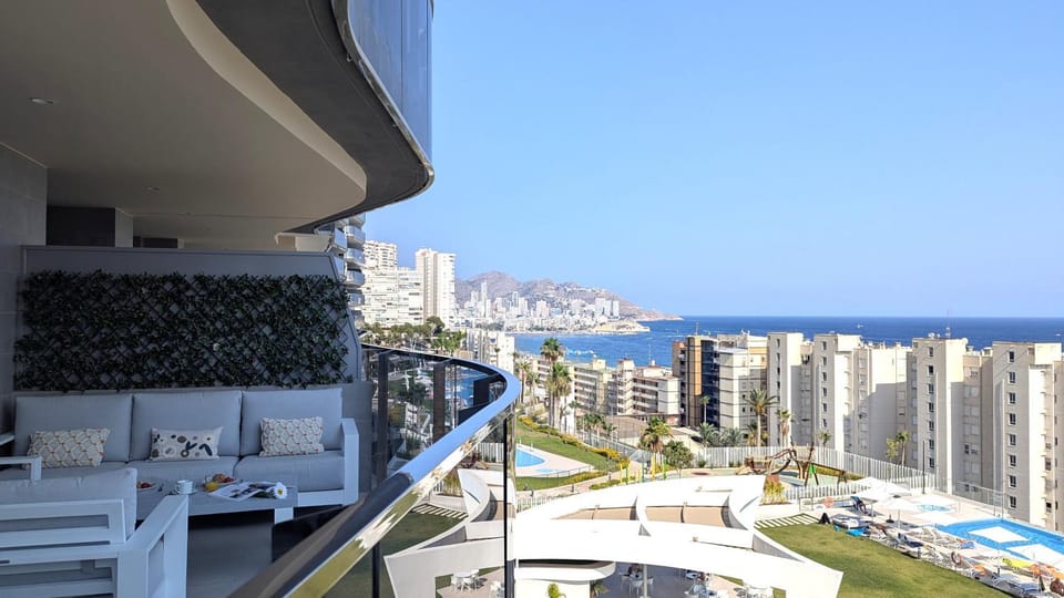 Balcony/Terrace, City view, Sea view
