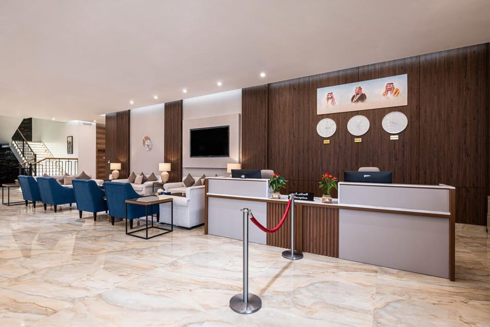 Lobby or reception, Lobby or reception