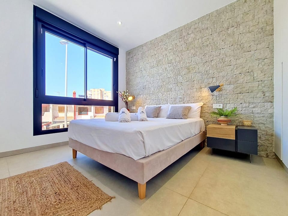 Bed, Bedroom