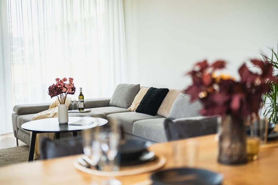 Living room, Seating area, Dining area