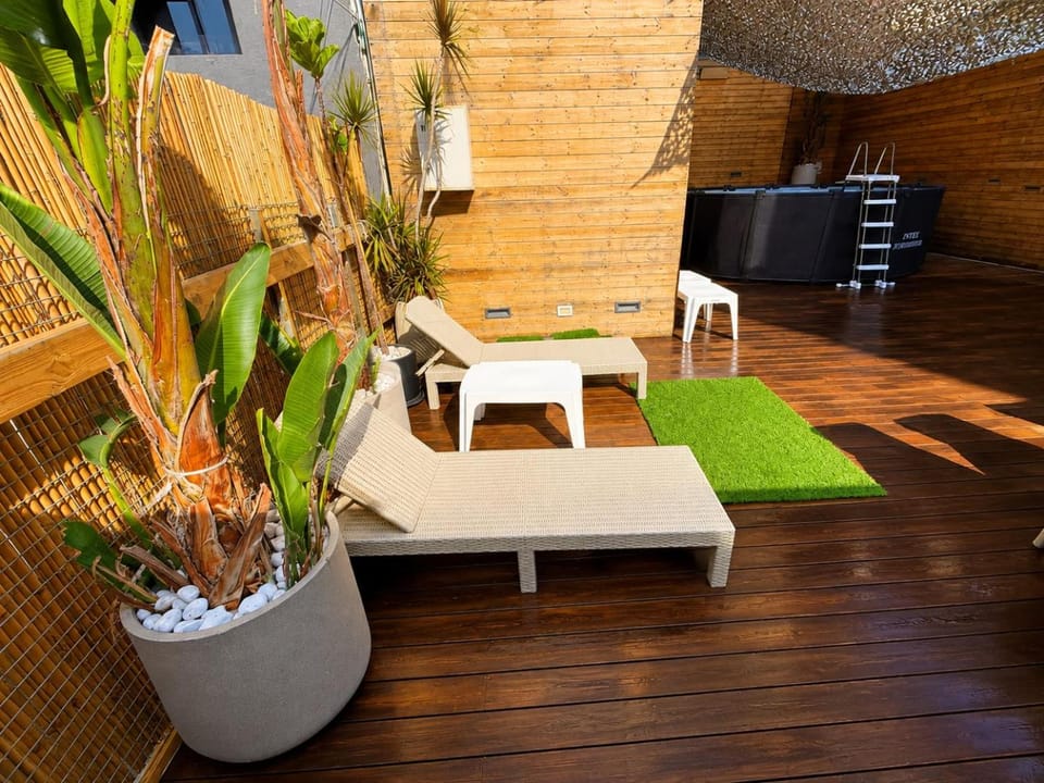 Property building, Patio