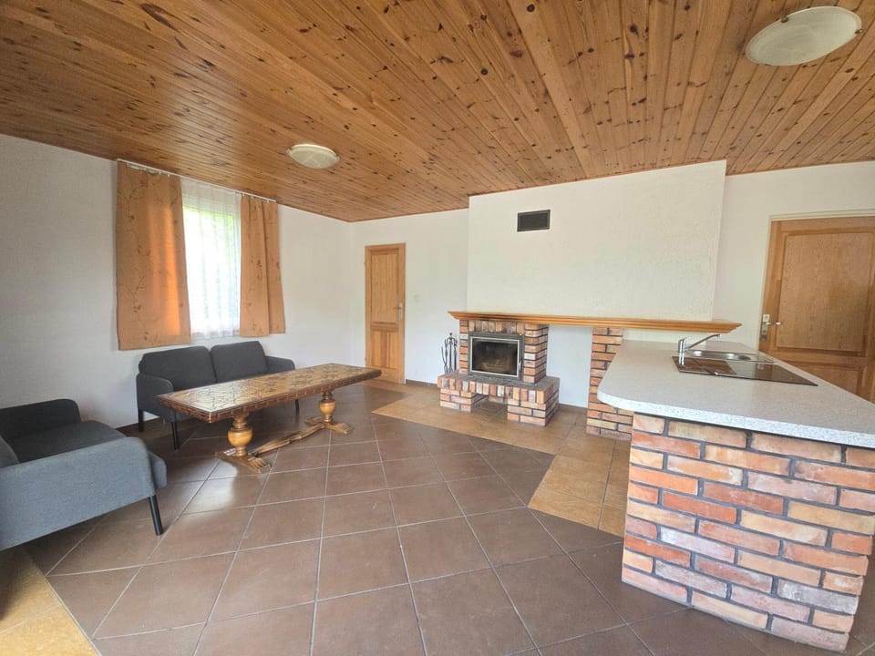 Cztery Wiatry Jezierzany koło Jarosławca domki i pokoje nad Jeziorem Wicko Vacation rental in West Pomeranian Voivodeship, Poland