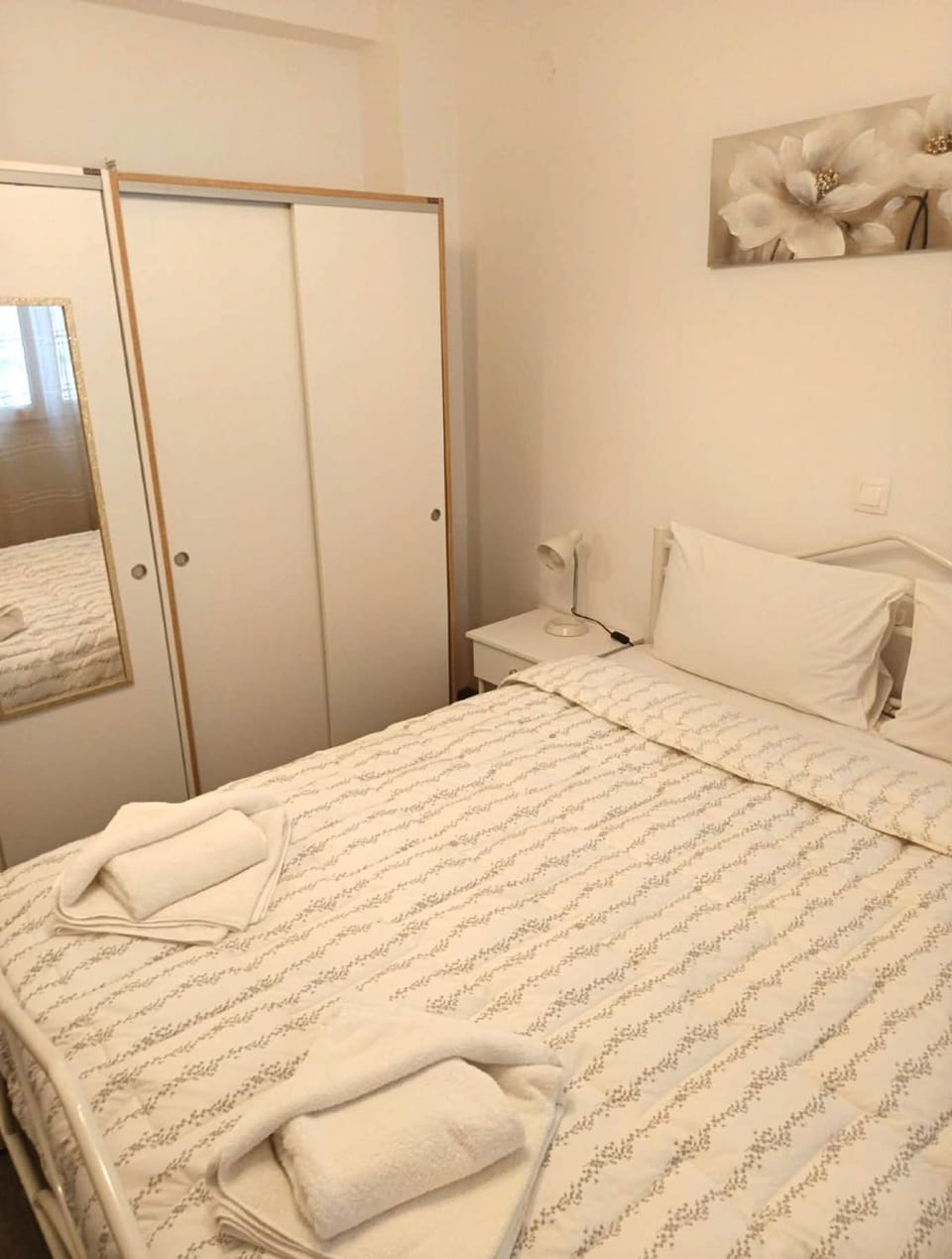Bedroom, wardrobe