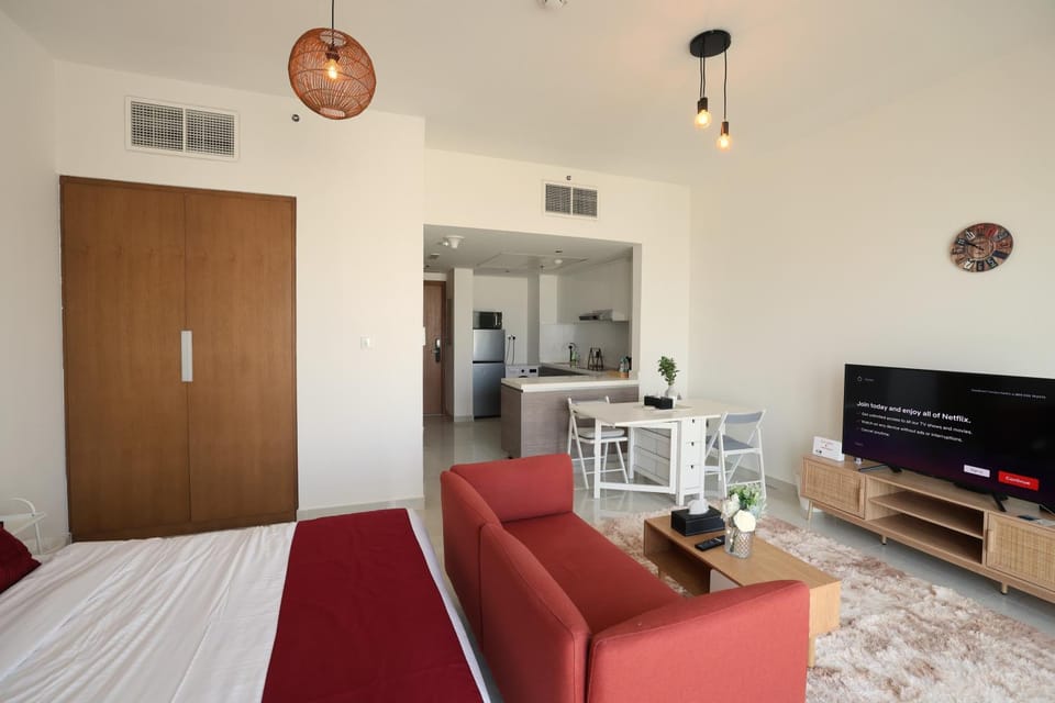 Bed, TV and multimedia, Kitchen or kitchenette, Living room, Photo of the whole room, Seating area, Evening entertainment, Bedroom, kitchen