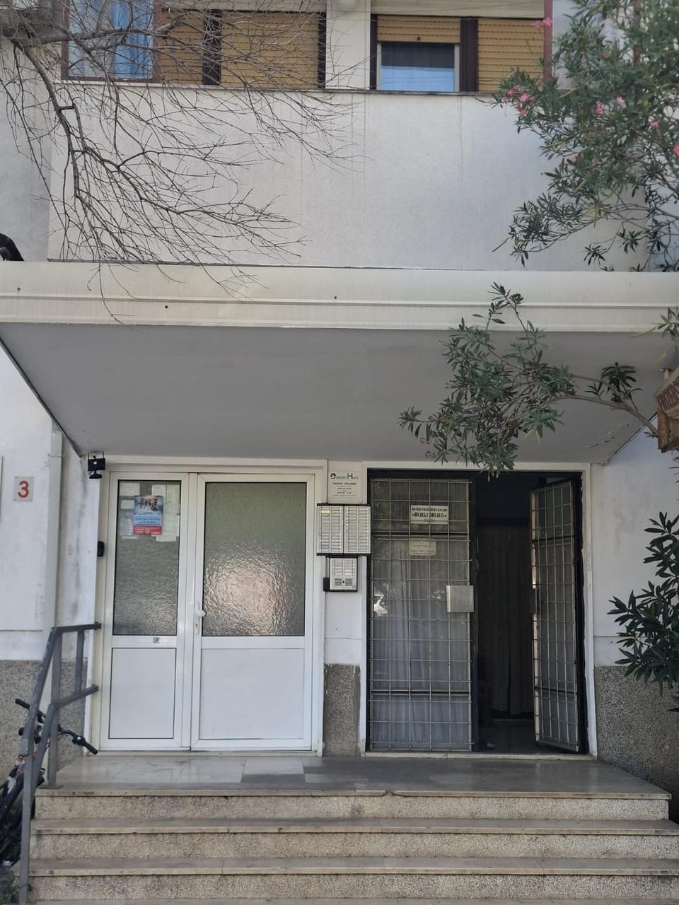 Property building, Facade/entrance, Day