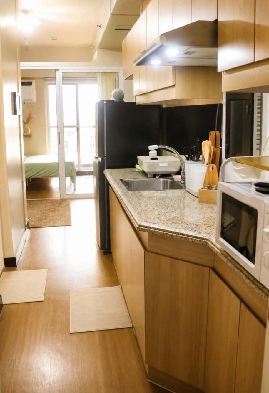 Kitchen or kitchenette