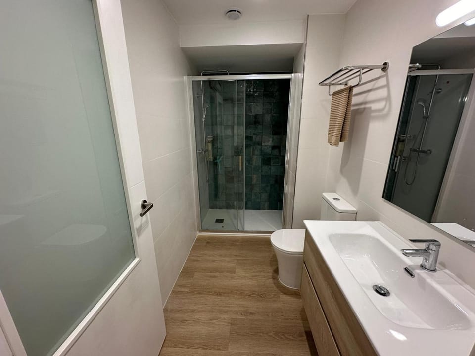 Shower, Bathroom