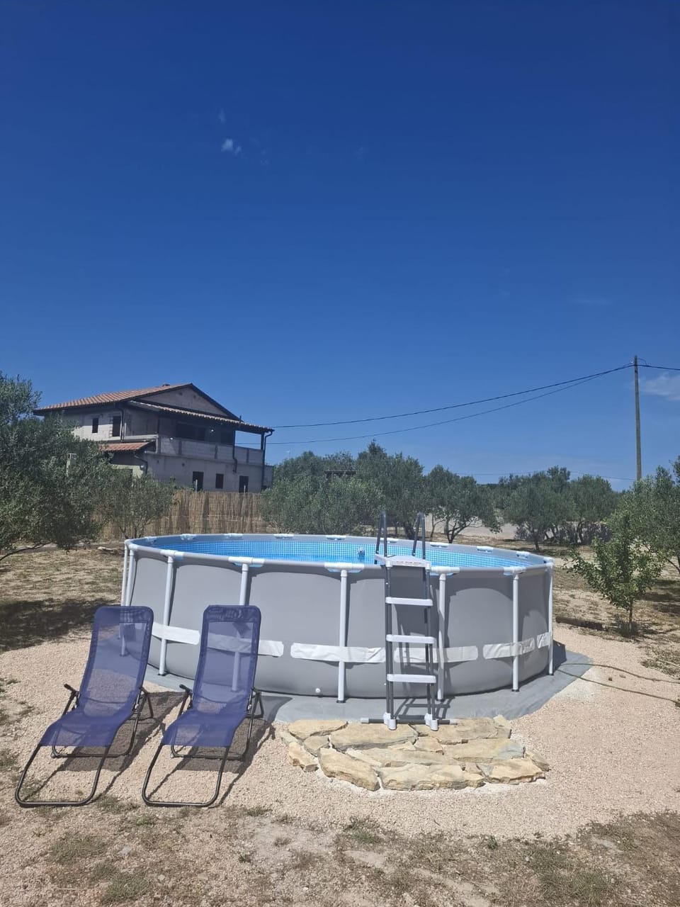 Day, Natural landscape, Pool view, Swimming pool, sunbed