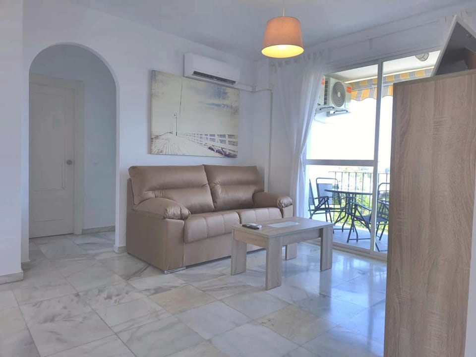 Living room, air conditioner