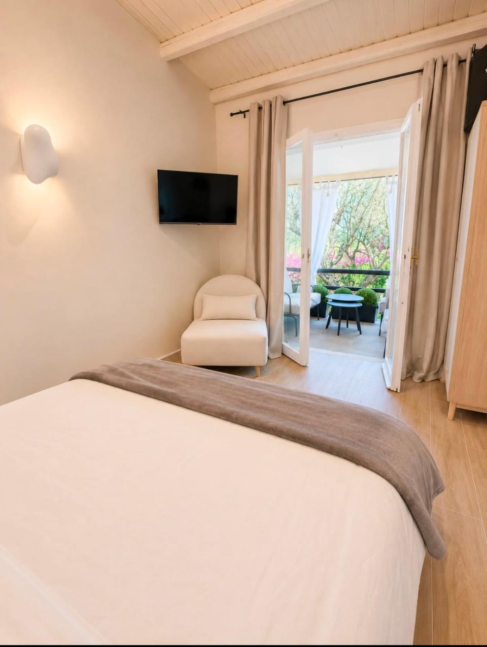 Porto Rotondo Collection Modern Apartment Near Marinella Beach Apartment in Porto Rotondo