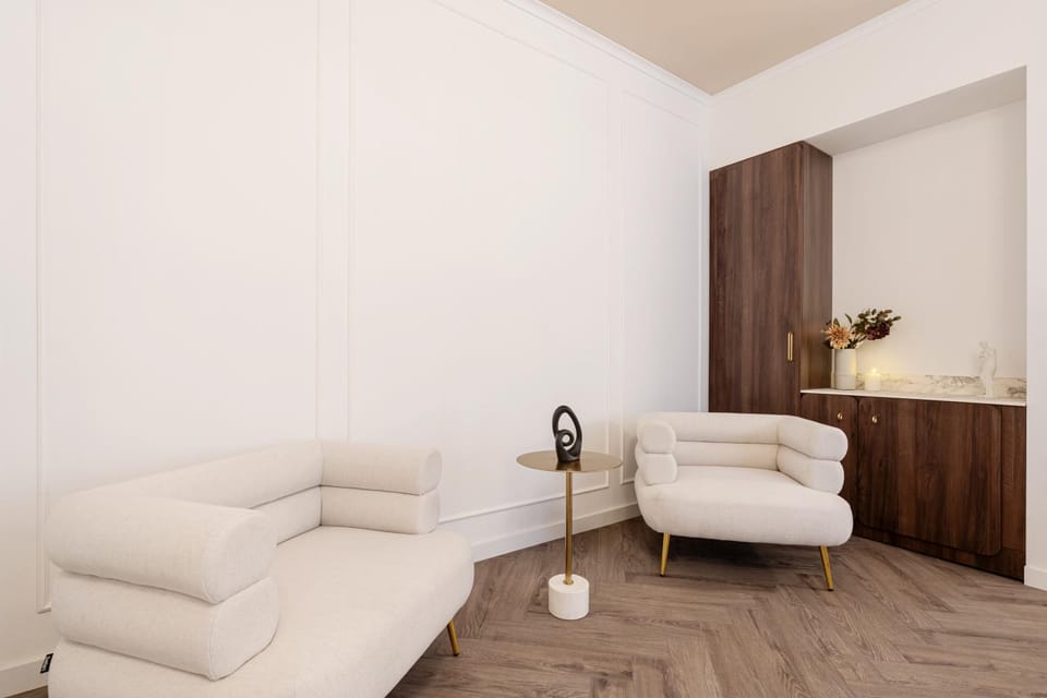 Living room, Decorative detail, Seating area