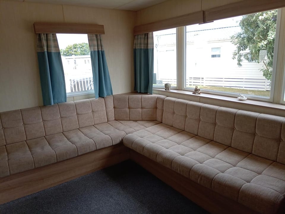 Elli-Roo's cabin Cabin in Whitley Bay