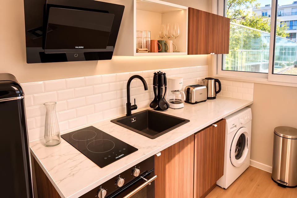 Coffee/tea facilities, Kitchen or kitchenette, pet friendly, stove, toaster, washing machine