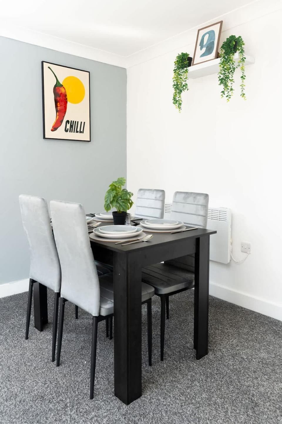 Spacious 2-Bedroom Apartment - Sleeps 4 - Step Free Access Apartment in Leeds