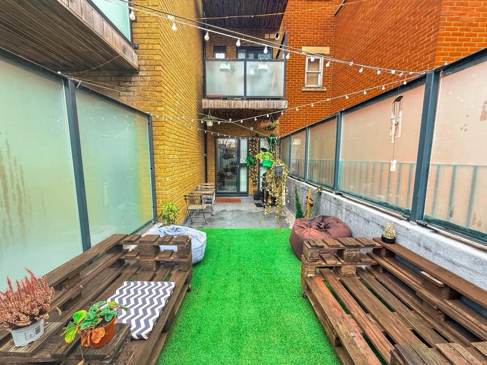 Flat in Roman Road Apartment in London Borough of Hackney
