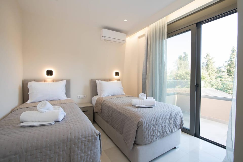 Bed, Bedroom, air conditioner