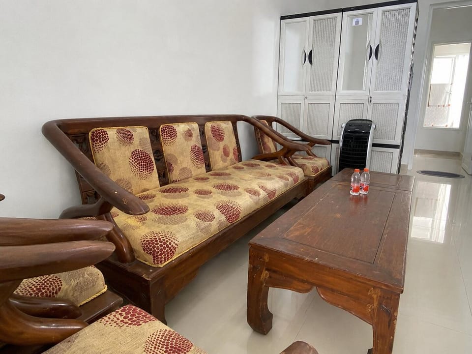Lobby or reception, Seating area