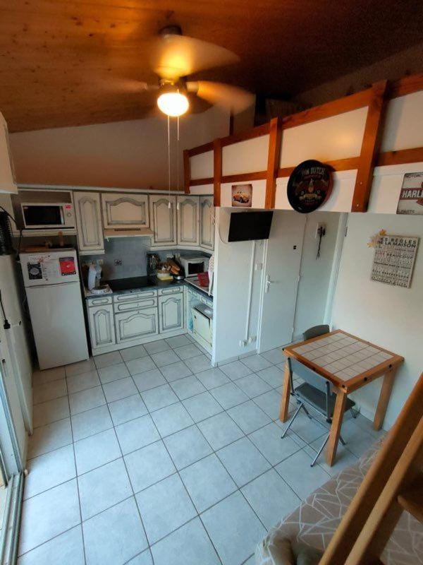 Studio cabine climatisé Cabin in Agde