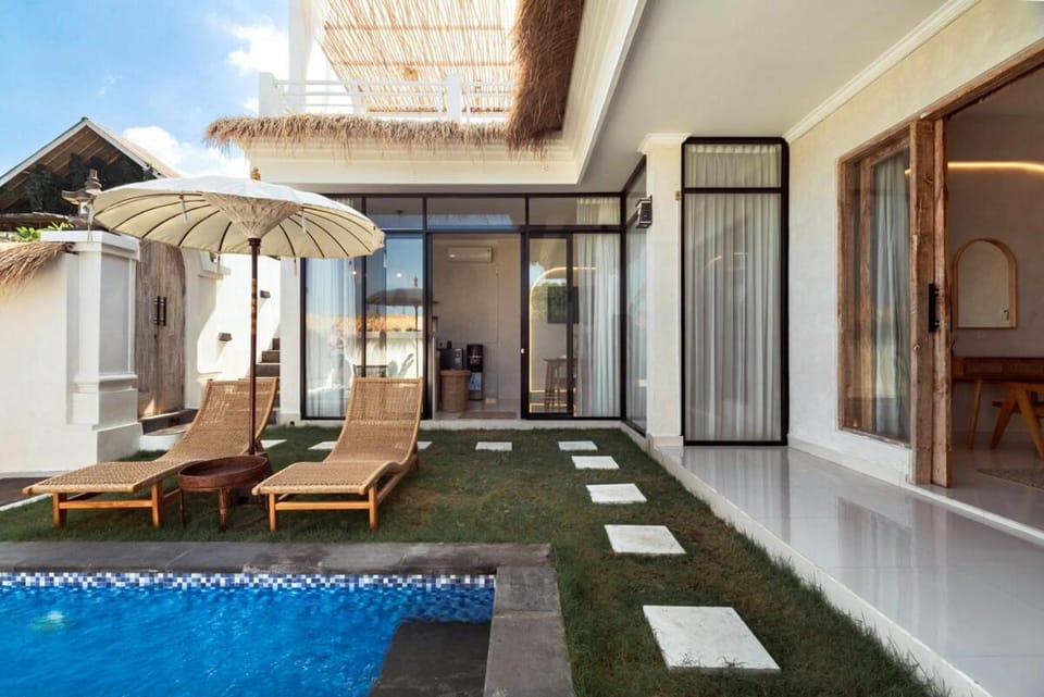 Cinematic Sunset Villa Projector & Paddy Field View Villa in North Kuta