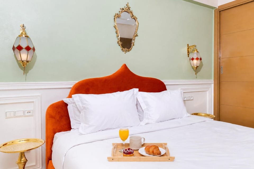 Bed, Night, Location, cot, acessibility