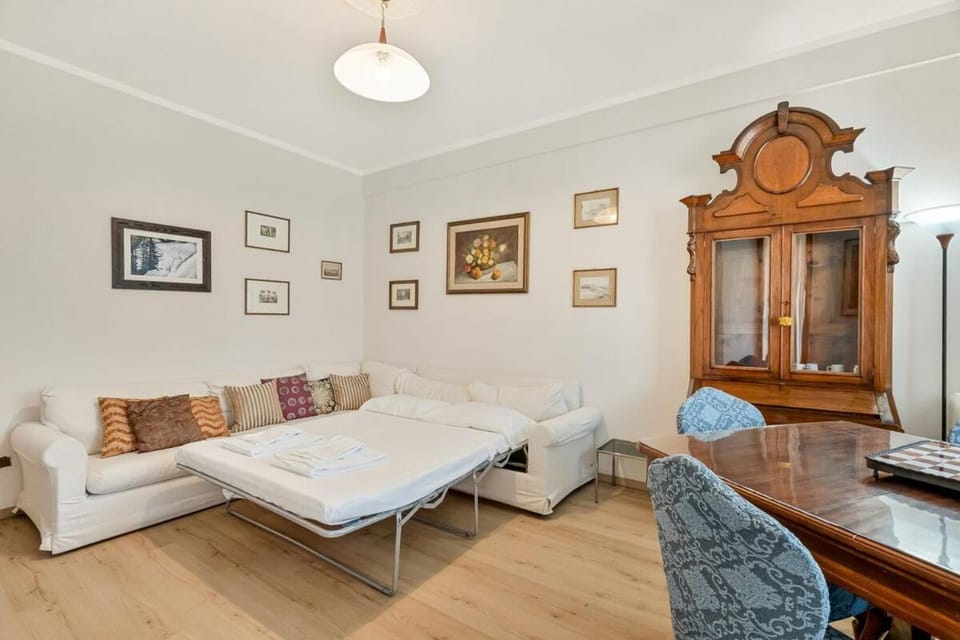 CasettaDellePunte-Road to lerici-Air conditioning Apartment in Sarzana