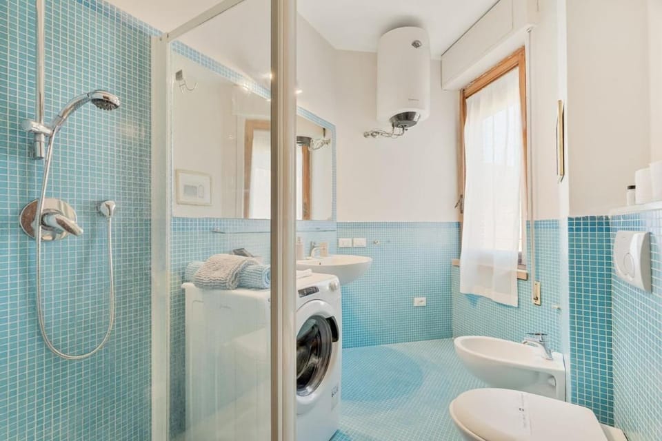 CasettaDellePunte-Road to lerici-Air conditioning Apartment in Sarzana