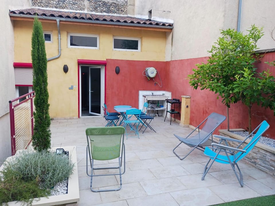 Balcony/Terrace, Balcony/Terrace