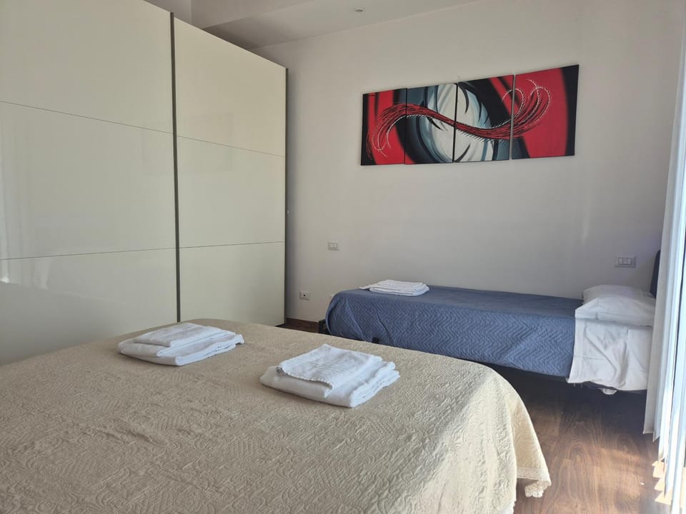Reggio Emilia Central Design Apartment Apartment in Reggio Emilia