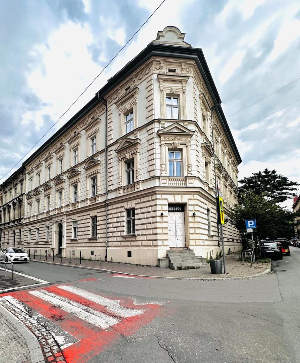 Artist's House Loretanska Apartment in Krakow