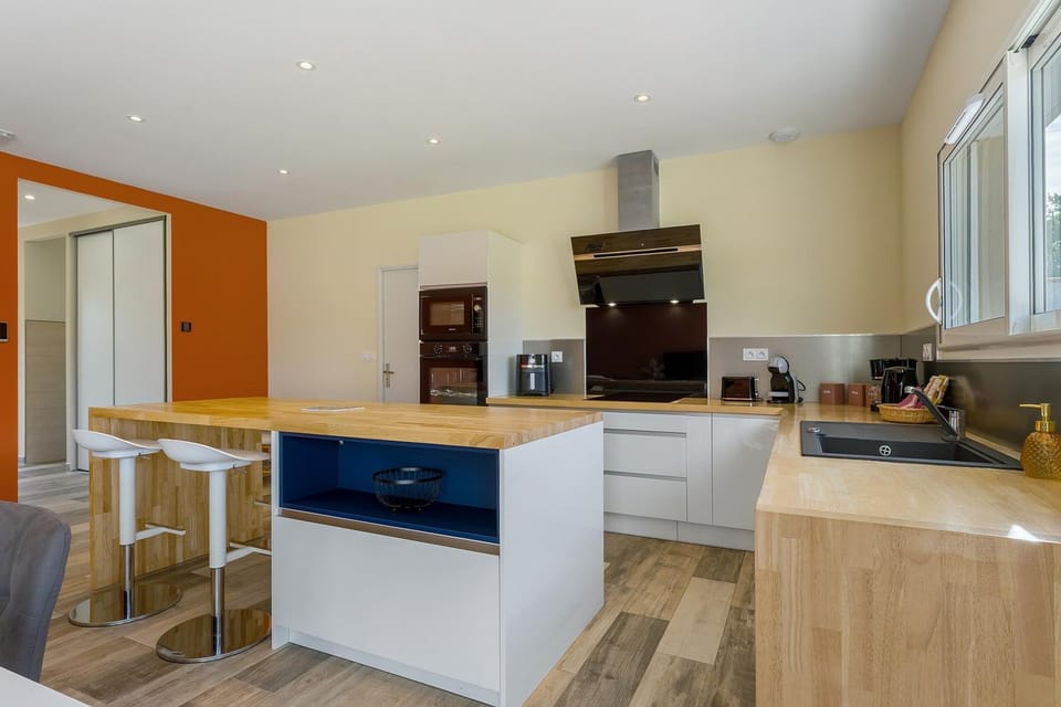 Villa Lumina climatisée et jacuzzi Villa in Occitanie