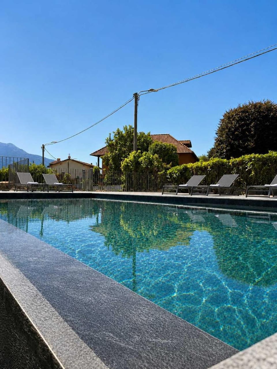 Residence Ca' Gino Svizzer Pool - Apartments - Larihome Apartment in Dongo