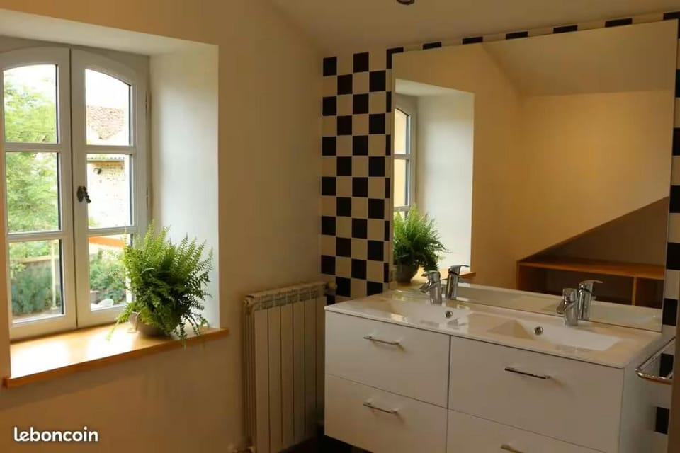 Gite communal La Cachette House in Occitanie