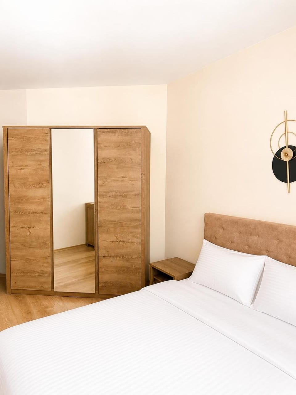 Bed, Photo of the whole room, Bedroom, wardrobe